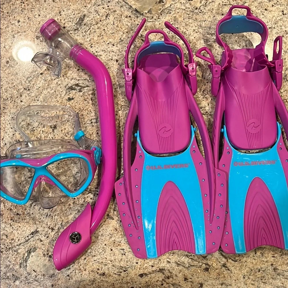 U.S. Divers Snorkeling Set in Pink and Blue